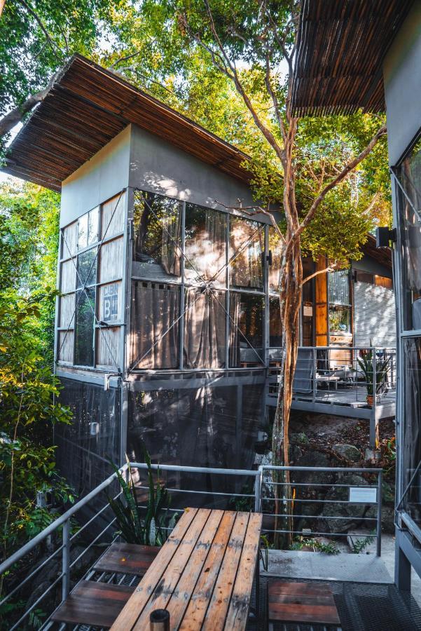 Warehouse Hostel Ko Tao Luaran gambar