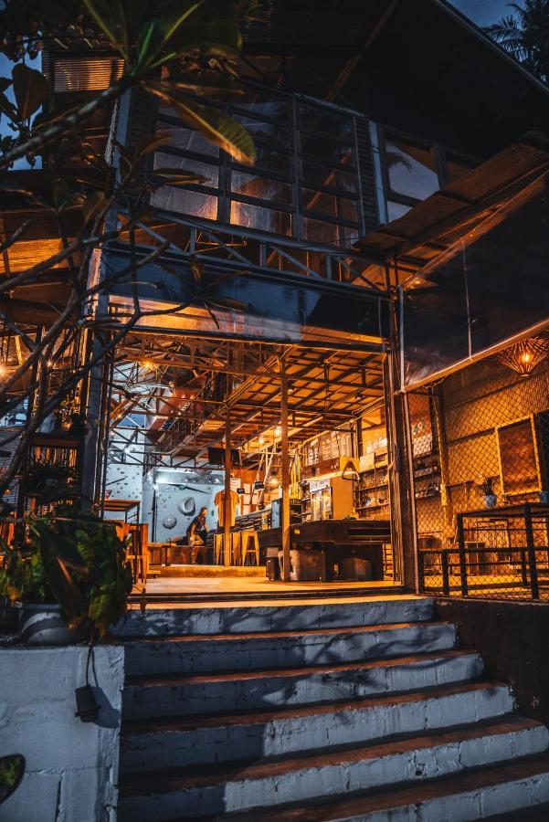 Warehouse Hostel Ko Tao Luaran gambar